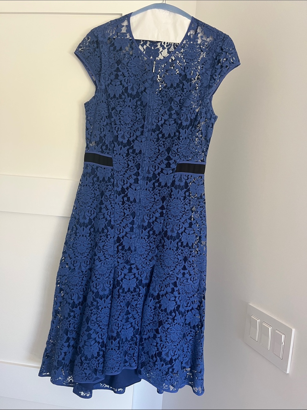 Rebecca Taylor Royal Blue Floral Lace Midi Dress with Black Waist Accents - Picture 2 of 6